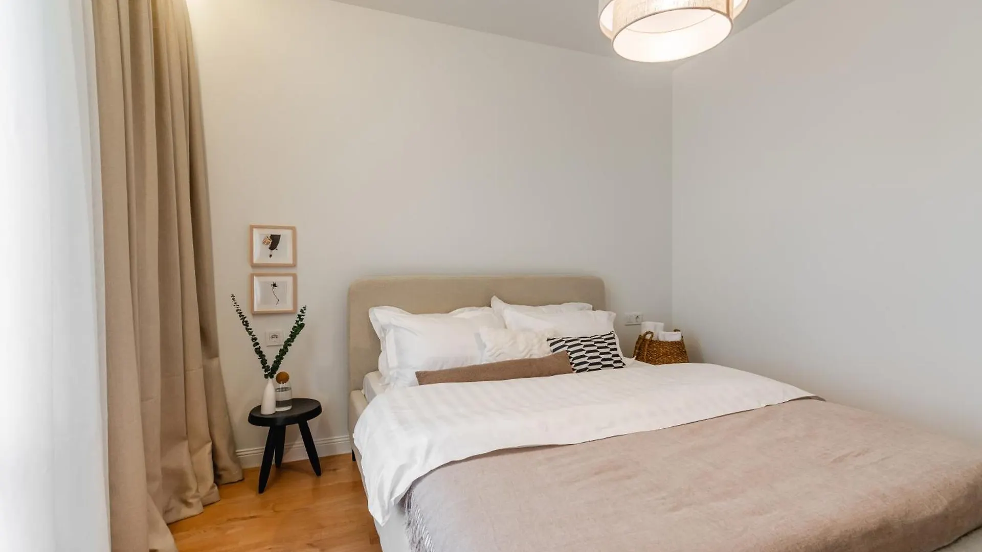 Apartment Светлые И Уютные Апартаменты В Центре Алматы