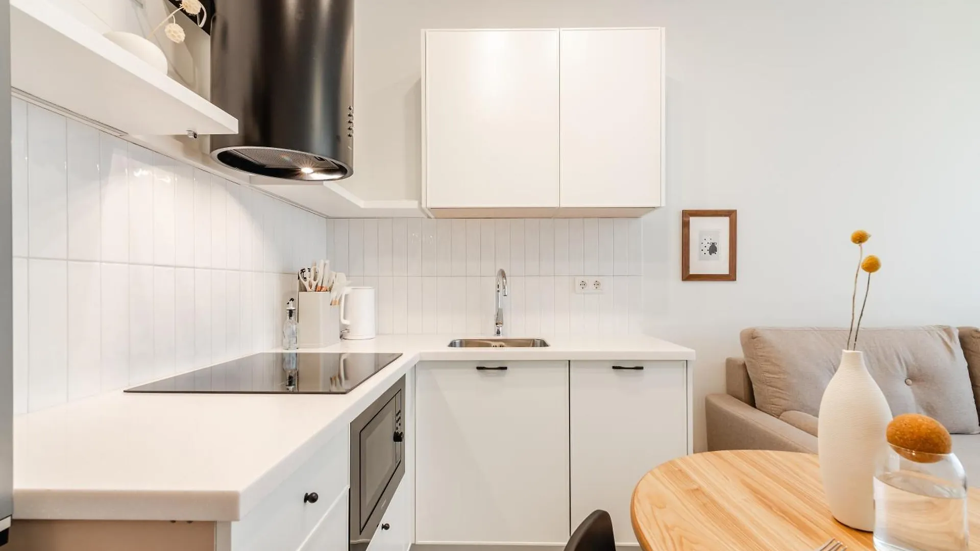 Светлые И Уютные Апартаменты В Центре Алматы Apartment Almaty
