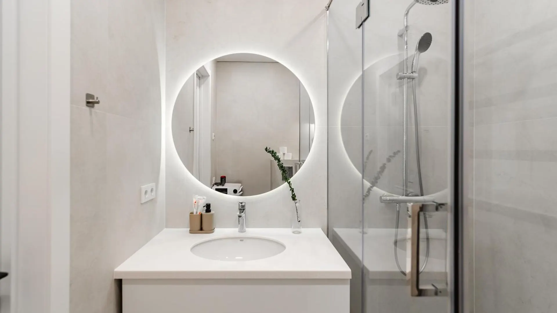 Apartment Светлые И Уютные Апартаменты В Центре Алматы Kazakhstan
