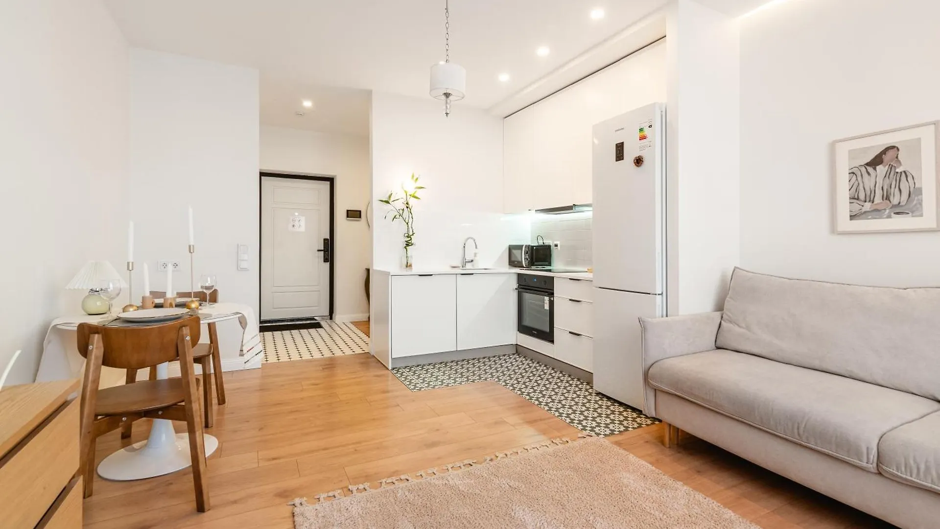 Светлые И Уютные Апартаменты В Центре Алматы Apartmán Almaty