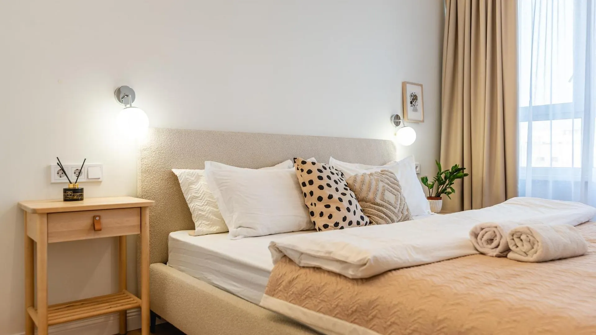 Apartment Светлые И Уютные Апартаменты В Центре Алматы